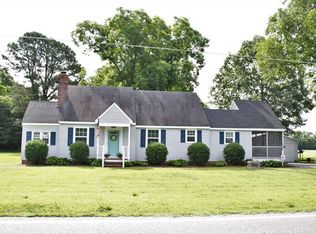 2647 Weems Rd, Weems, VA 22576