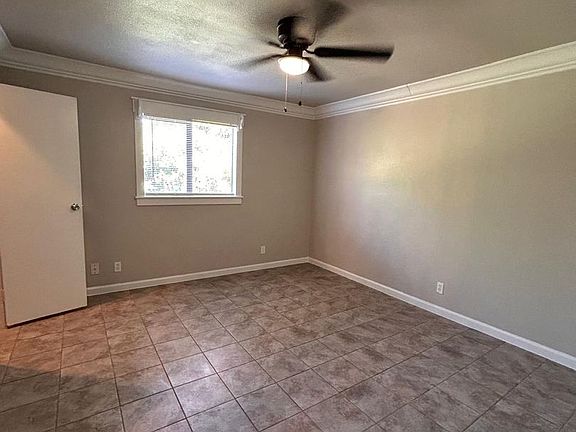 5th image of 2706 Little Valley Cv #B