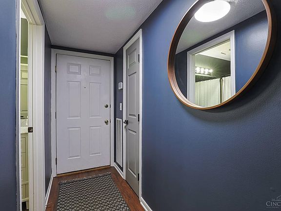 4th image of 9800 Regatta Dr Unit 101