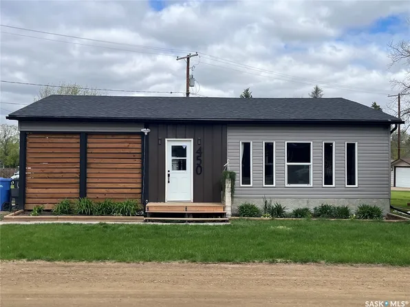 450 6th Street, Craik, SK S0G 0V0