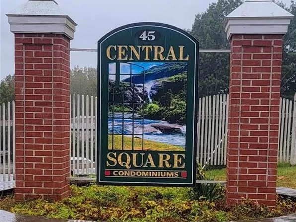 45 Main Street #208, Plainfield, CT 06374