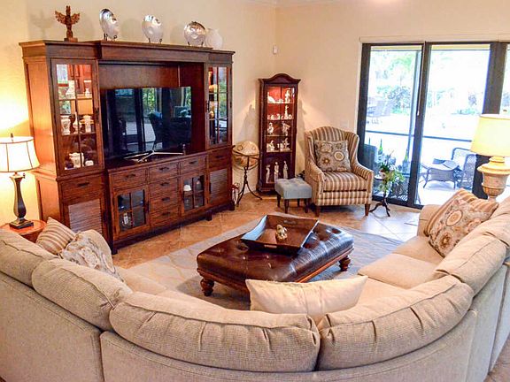 4th image of 9368 Isles Cay Dr