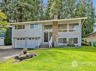 13009 14th Pl NE, Seattle, WA
