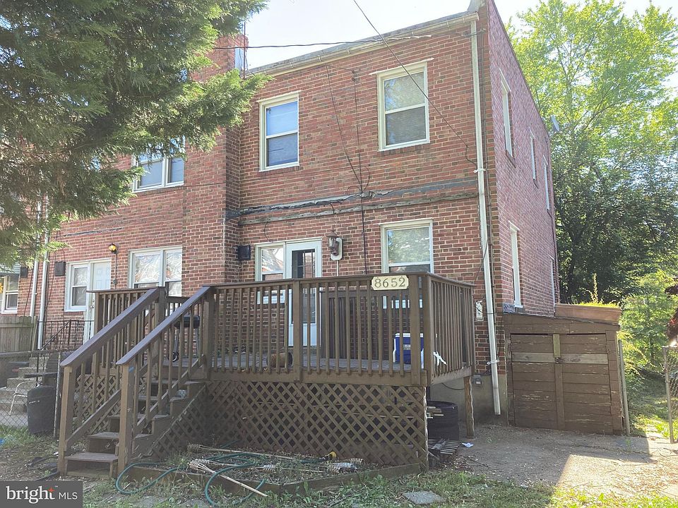 2nd image of 8652 Oak Rd