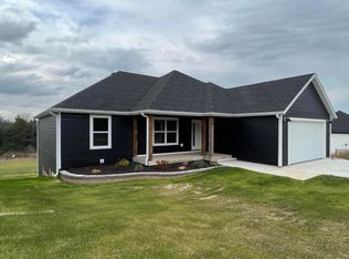 791 S Elm St, Marshfield, MO 65706