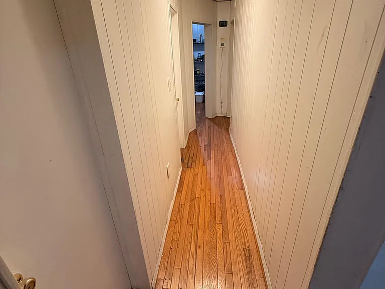 258 Hancock Ave — Photo 4