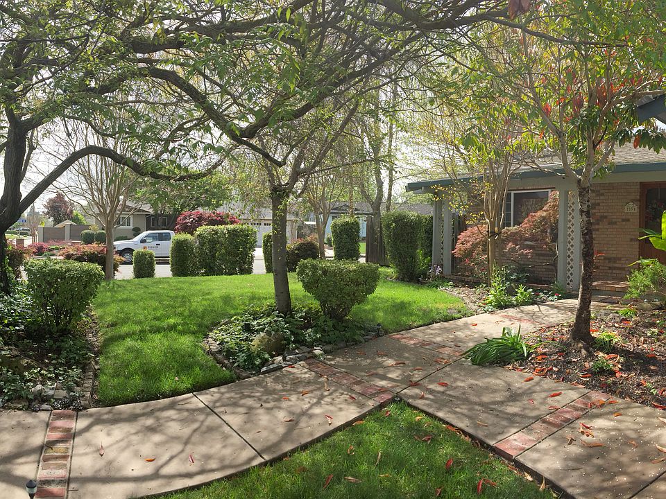 Front view from driveway