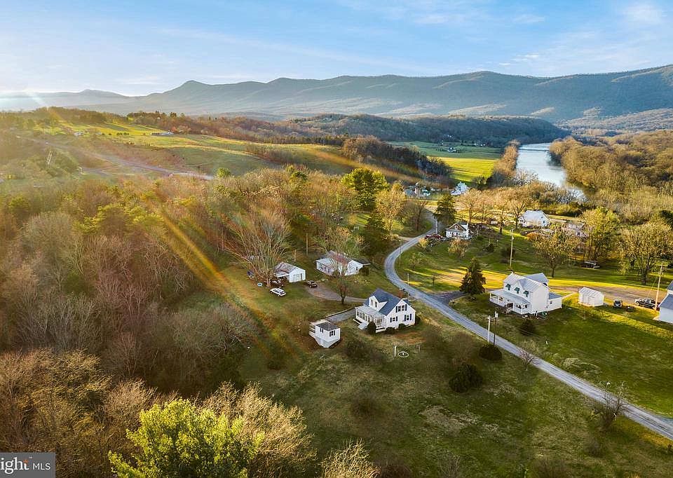 228 Runyon Rd, Rileyville, VA 22650 Zillow