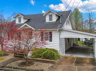 307 58th St, Vienna, WV 26105