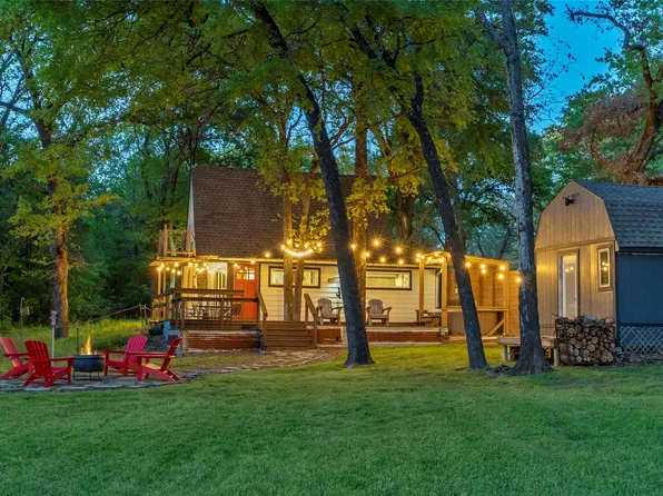 8049 Lakeview Dr, Quinlan, TX 75474