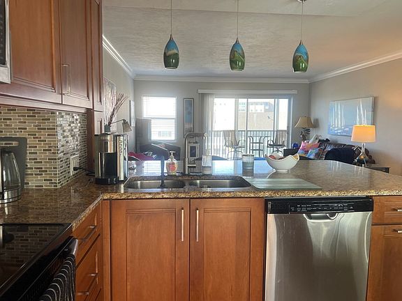 5th image of 1150 Tarpon Center Dr #4B-402
