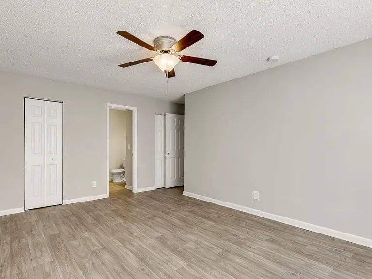 Volare Apartments - $99 MOVE IN SPECIAL!! — Photo 16