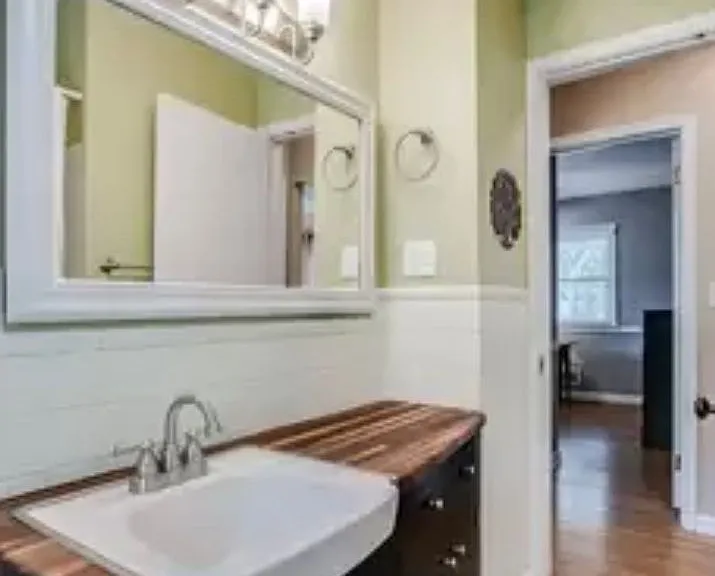 2857 Merrill St N — Photo 23