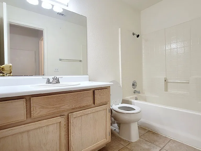 8016 Cimarron Ridge Dr #201 — Photo 16