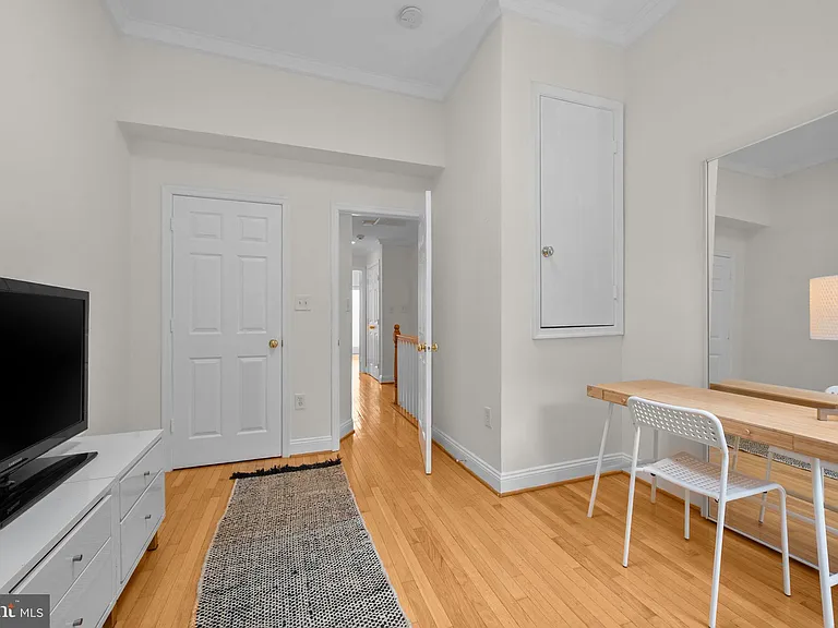 1010 W St NW — Photo 26