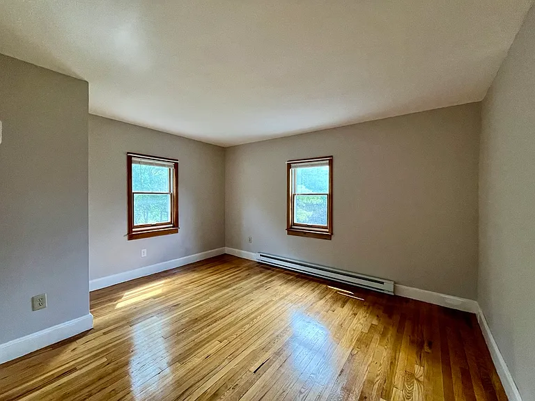 38 Beechcroft St #1 — Photo 7