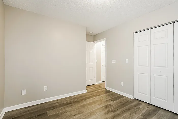 7513 Brighton Hill Ln — Photo 17