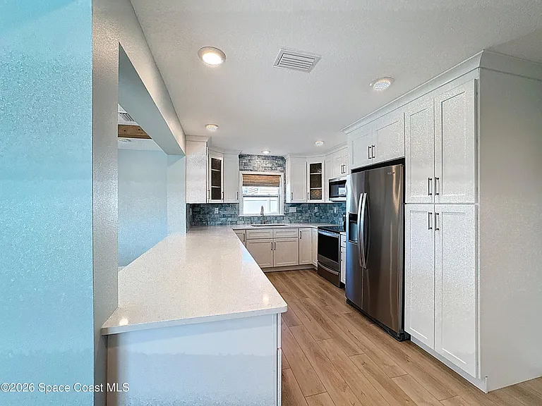 1707 Shore Dr — Photo 7