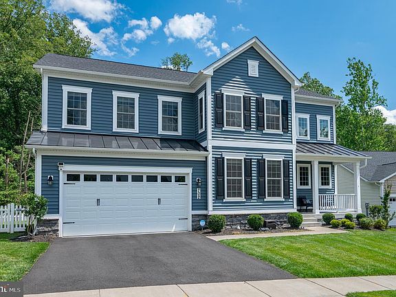 3rd image of 702 Kaplon Ct