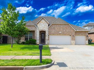 1425 Switchgrass Rd, Edmond, OK 73013