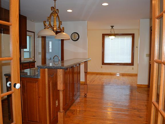From dining to breakfast nook, looking east.