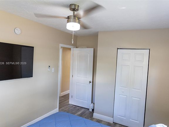 3rd image of 250 NW 14th Way #250