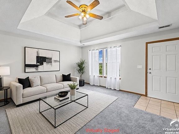 4th image of 741 Pinewood St