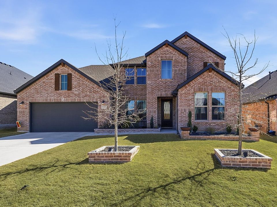 1st image of 310 Glen Ln