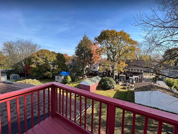3rd image of 335 Dawn Dr #2