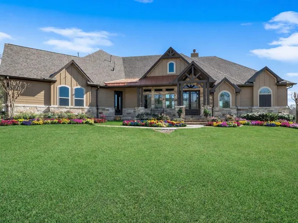 40 Stewart Rd, New Waverly, TX 77358