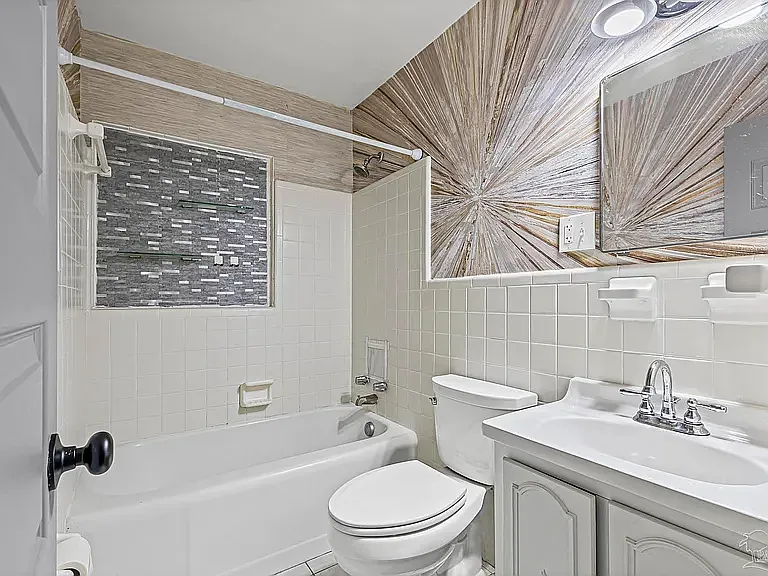 625 Edgecliff Dr — Photo 12