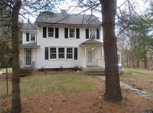 5 Mangin Rd, Monroe, NY 10950