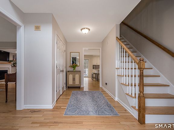 3rd image of 110 Clapboard Hill Road