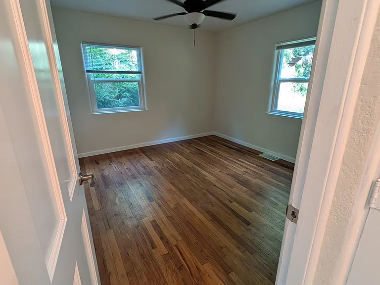 213 Seattle Ave — Photo 4