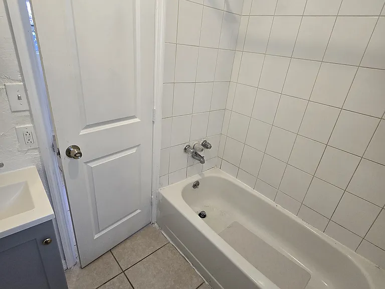 721 21st Ave S #REAR — Photo 12
