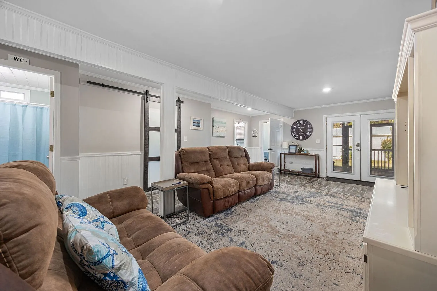 3 bed, 2.0 bath, 1248 sqft, $4,968 — Photo 2