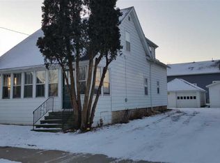 405 W 16th Ave, Oshkosh, WI 54902