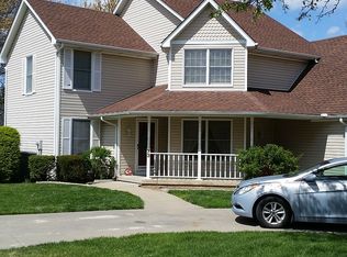 73 Arrowhead Dr, Lexington, MO 64067