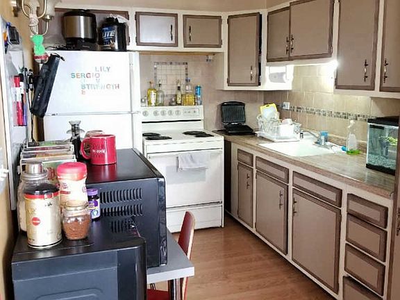 4th image of 4300 W Ford City Dr #144