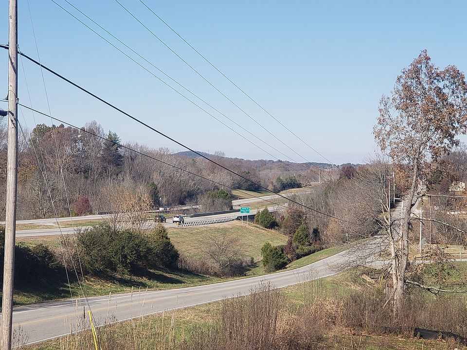 2nd image of 8390 Roberts Matthews Hwy