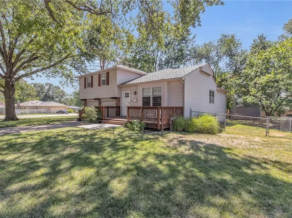 11405 W 70th Ter, Shawnee, KS 66203