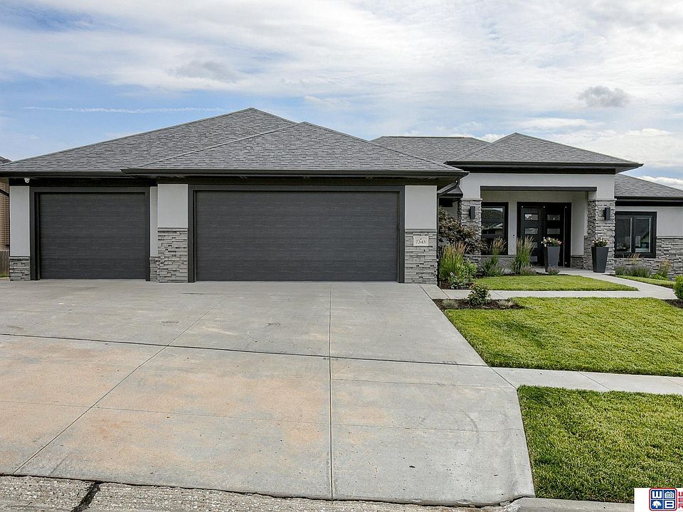 1st image of 7345 Dempster Dr