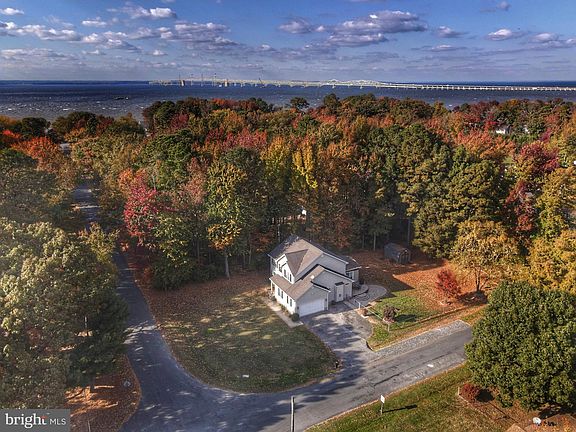 3rd image of 702 Buckingham Dr