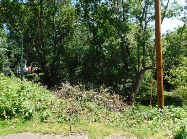 Dunedin Ave, Duluth, MN 55803