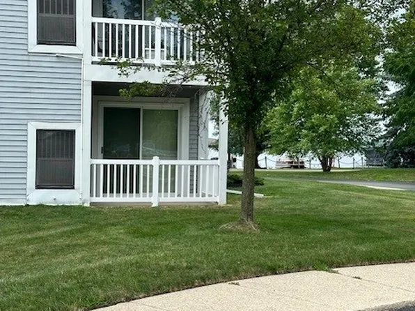 1127 S Lake Ct Unit 101, Novi, MI 48377