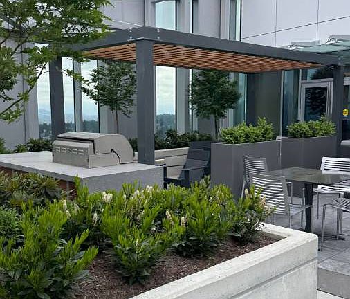 4th image of 567 Emerson St #3002