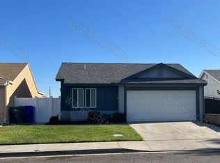 2621 Nandina Dr, Palmdale, CA 93550