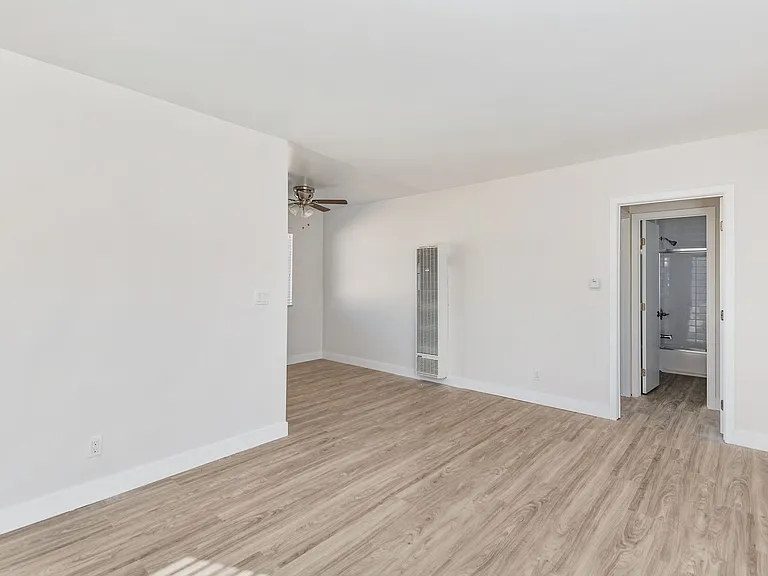 1201 Magnolia Ave — Photo 7