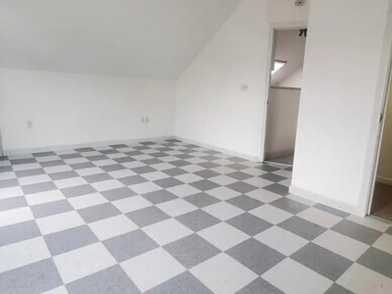 110 Pleasant St #3 — Photo 12