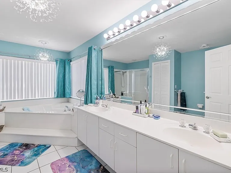 13870 Silver Lake Ct — Photo 19